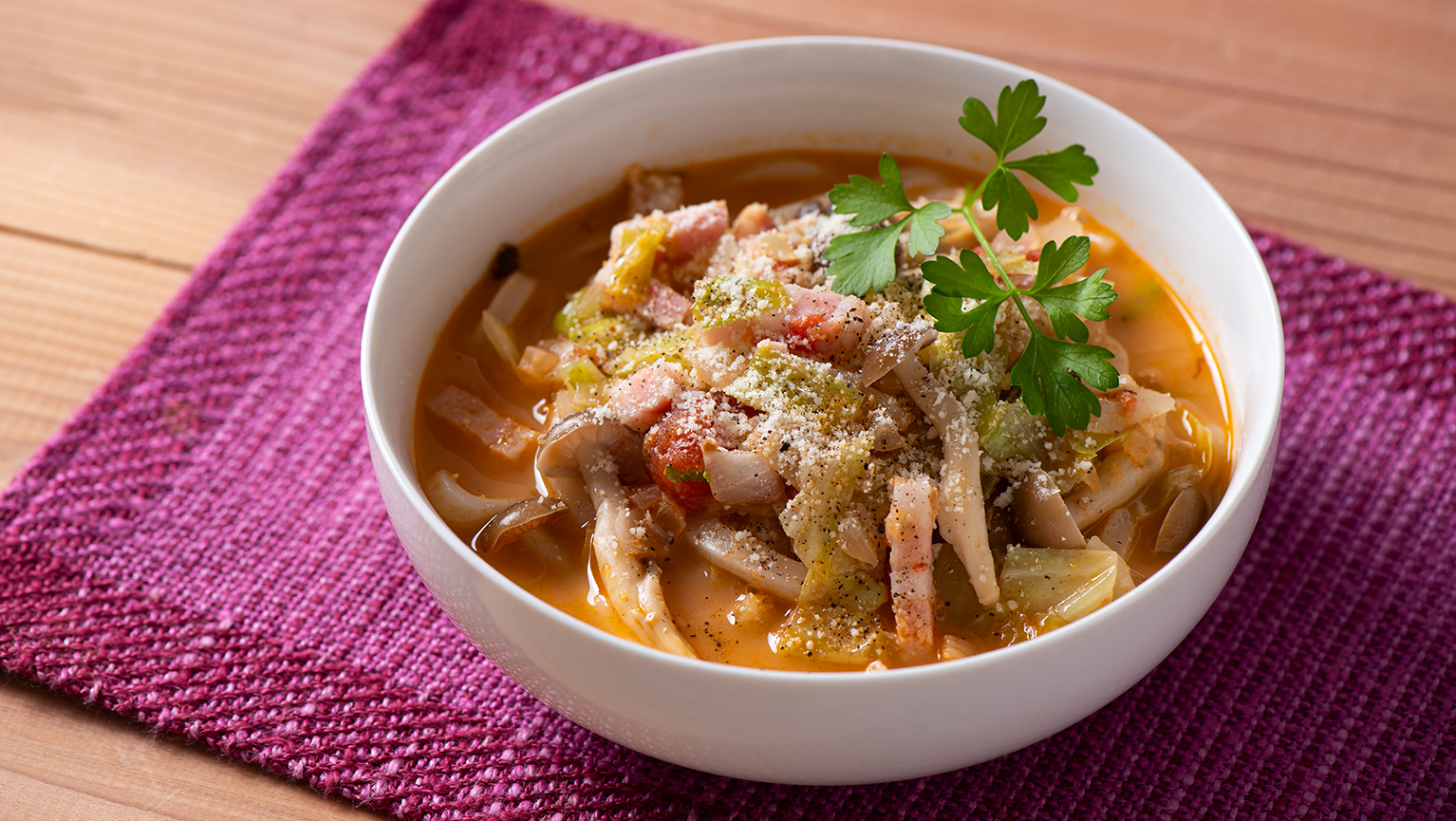紅ずわい蟹のイタリアンうどん